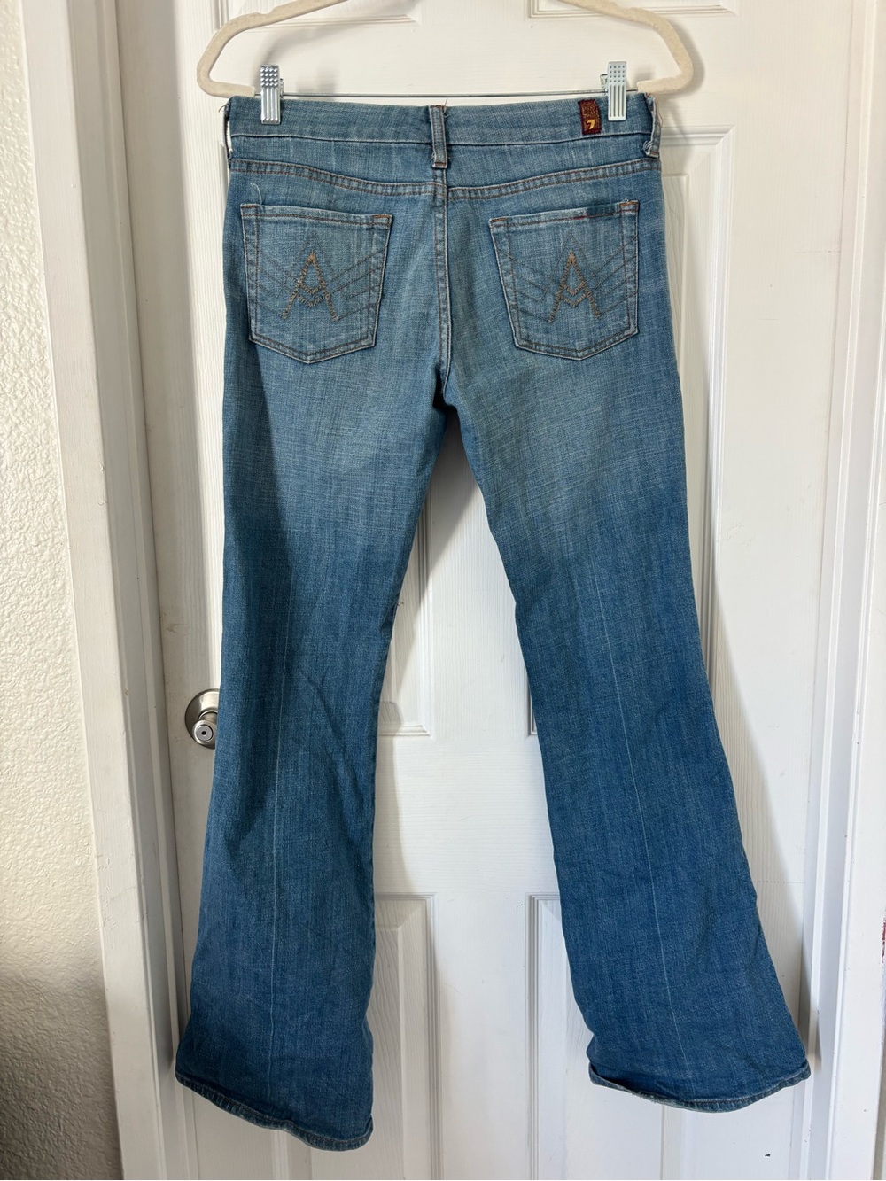 Vintage low rise 7 jeans
